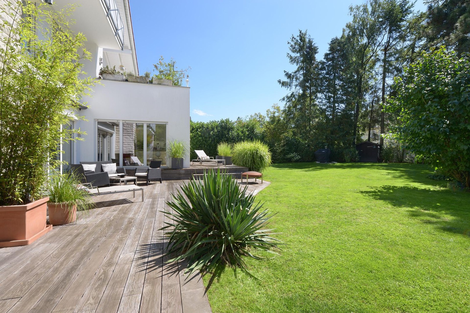 Lichtdurchflutete Gartenwohnung mit Hauscharakter in München Bogenhausen/Daglfing. Provisionsfrei – München – Vorschaubild 4