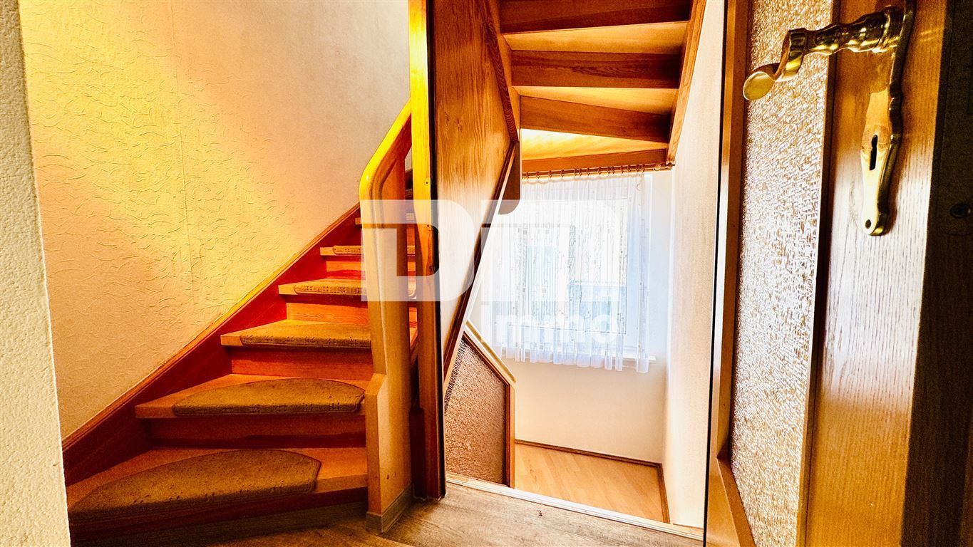 Modernisiertes Zweifamilienhaus mit Maisonettebereich in Panorama Traumlage + Garage / Terrasse – Kassel – Vorschaubild 20