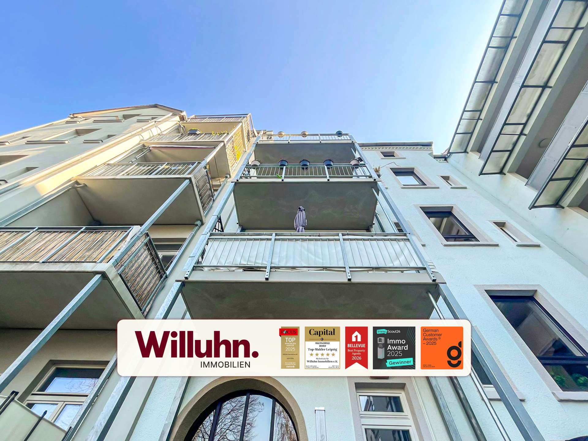 Helle geräumige 4 Zimmer Wohnung | Balkon | Einbauküche | Tageslichtbad | WG-geeignet