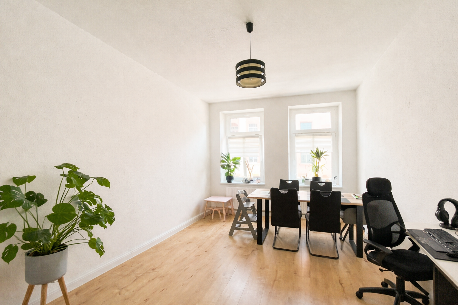 Helle geräumige 4 Zimmer Wohnung | Balkon | Einbauküche | Tageslichtbad | WG-geeignet – Leipzig – Vorschaubild 6
