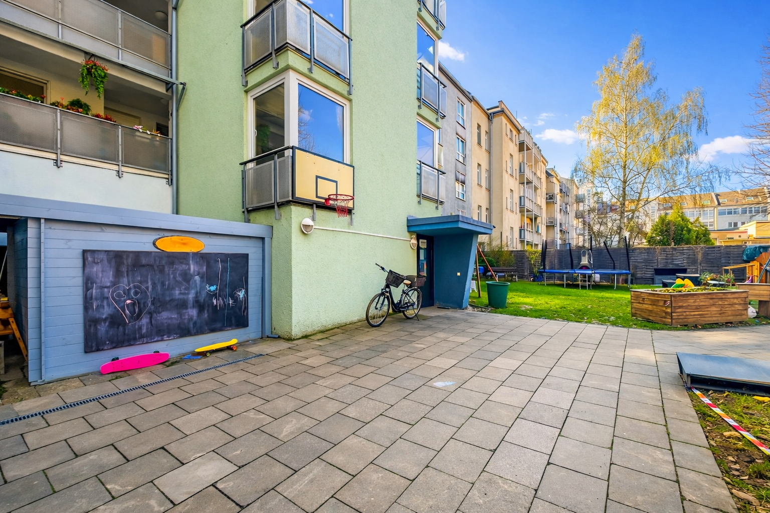 Helle geräumige 4 Zimmer Wohnung | Balkon | Einbauküche | Tageslichtbad | WG-geeignet – Leipzig – Vorschaubild 10