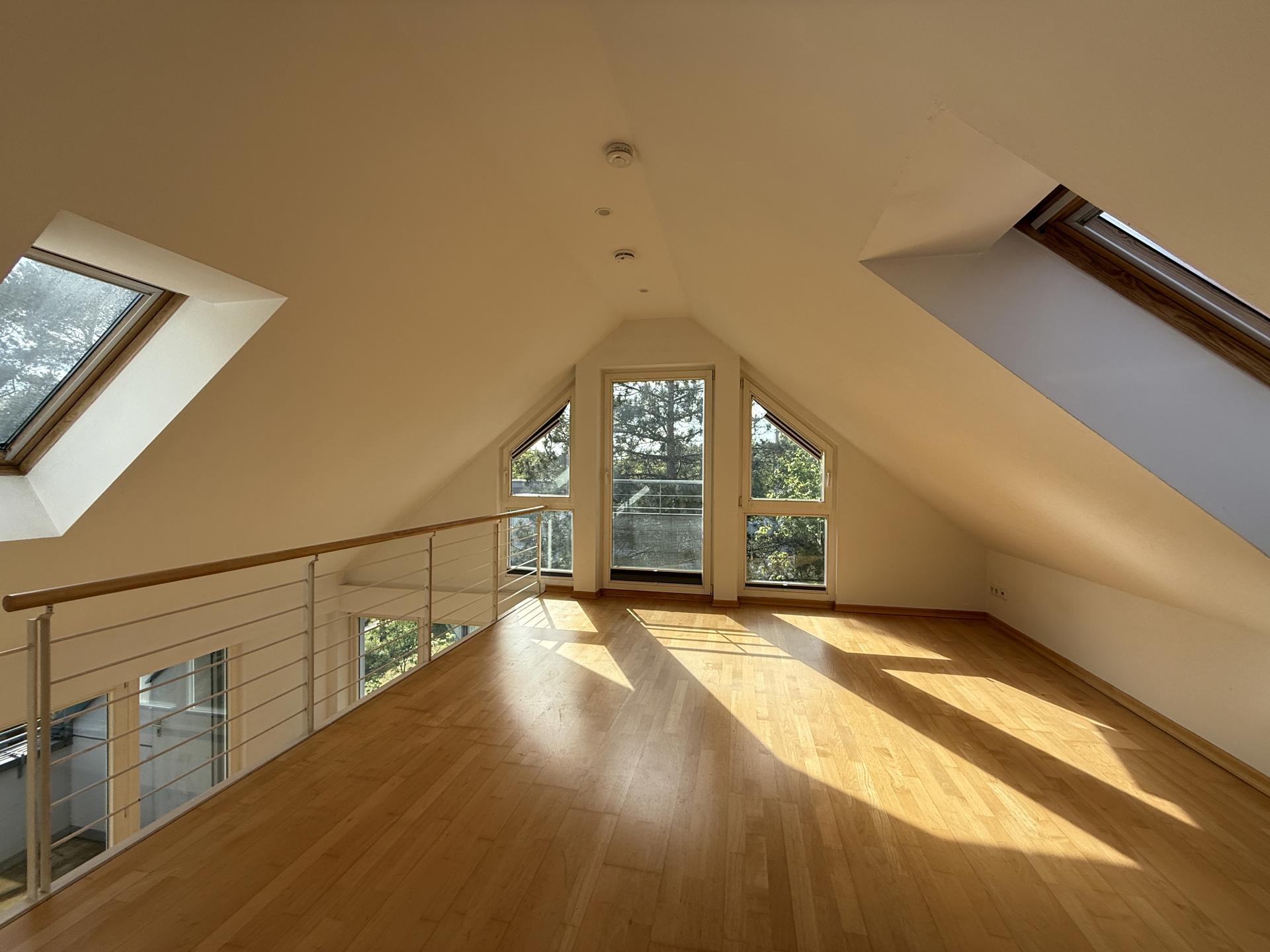 Helles Refugium mit Balkon – Berlin – Vorschaubild 2