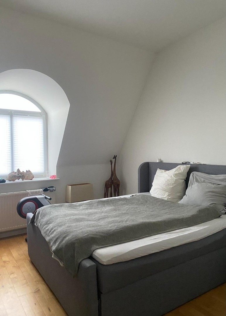 Logenplatz über Eimsbüttel: Lichtdurchflutete Residenz mit Spektakulärem Weitblick – Hamburg – Vorschaubild 2