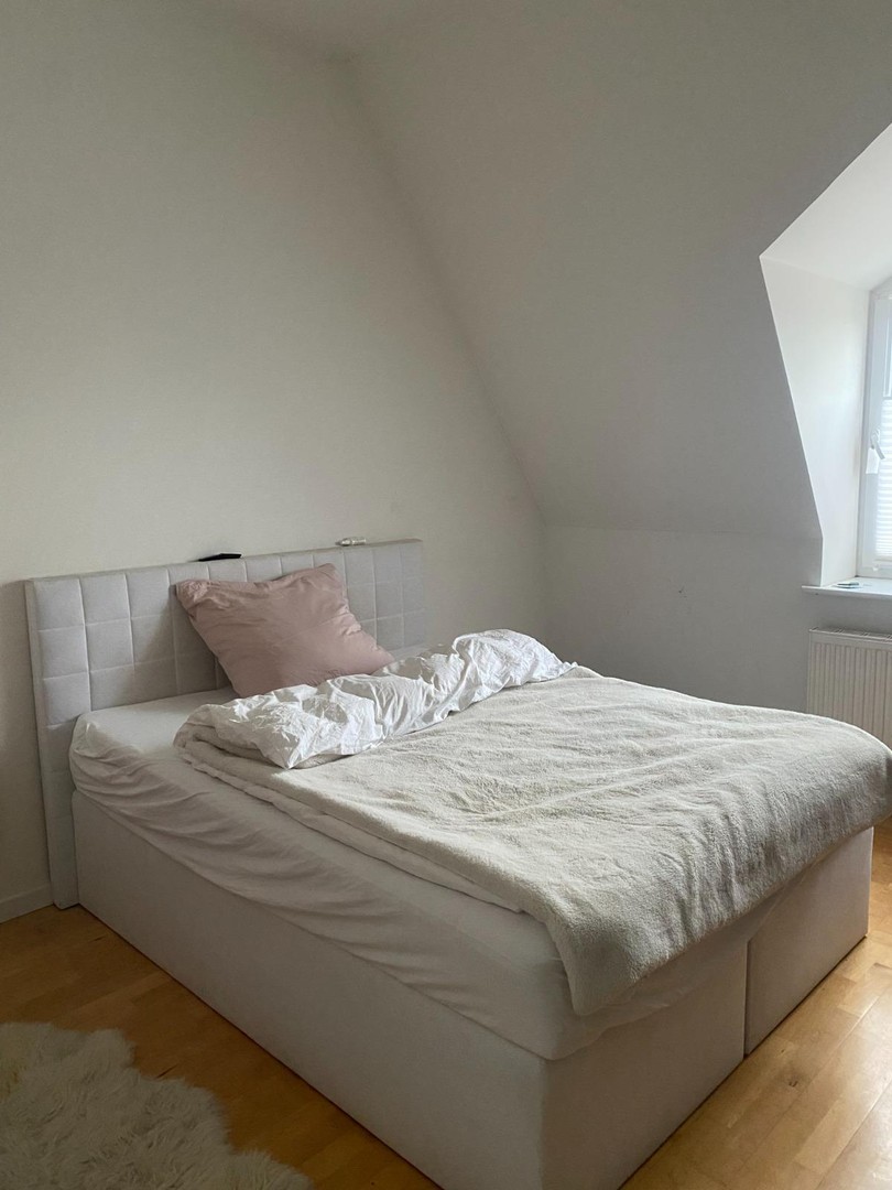 Logenplatz über Eimsbüttel: Lichtdurchflutete Residenz mit Spektakulärem Weitblick – Hamburg – Vorschaubild 3