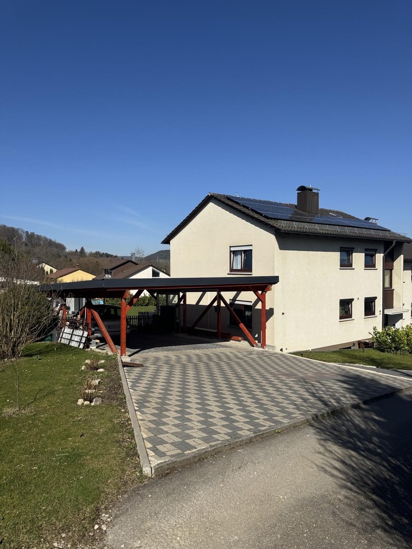 Modernes Zweifamilienhaus in idyllischer Lage – Nähe Honberg-Rücken – Tuttlingen – Bild 1 von 14