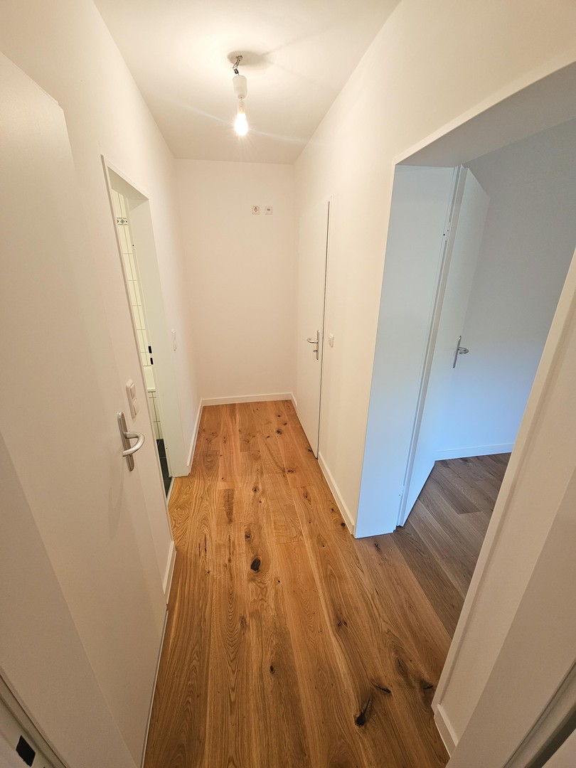 Provisionsfreie 3-Zi-Wohnung- Renoviert mit Südbalkon in der Herzogstrasse – München – Vorschaubild 13
