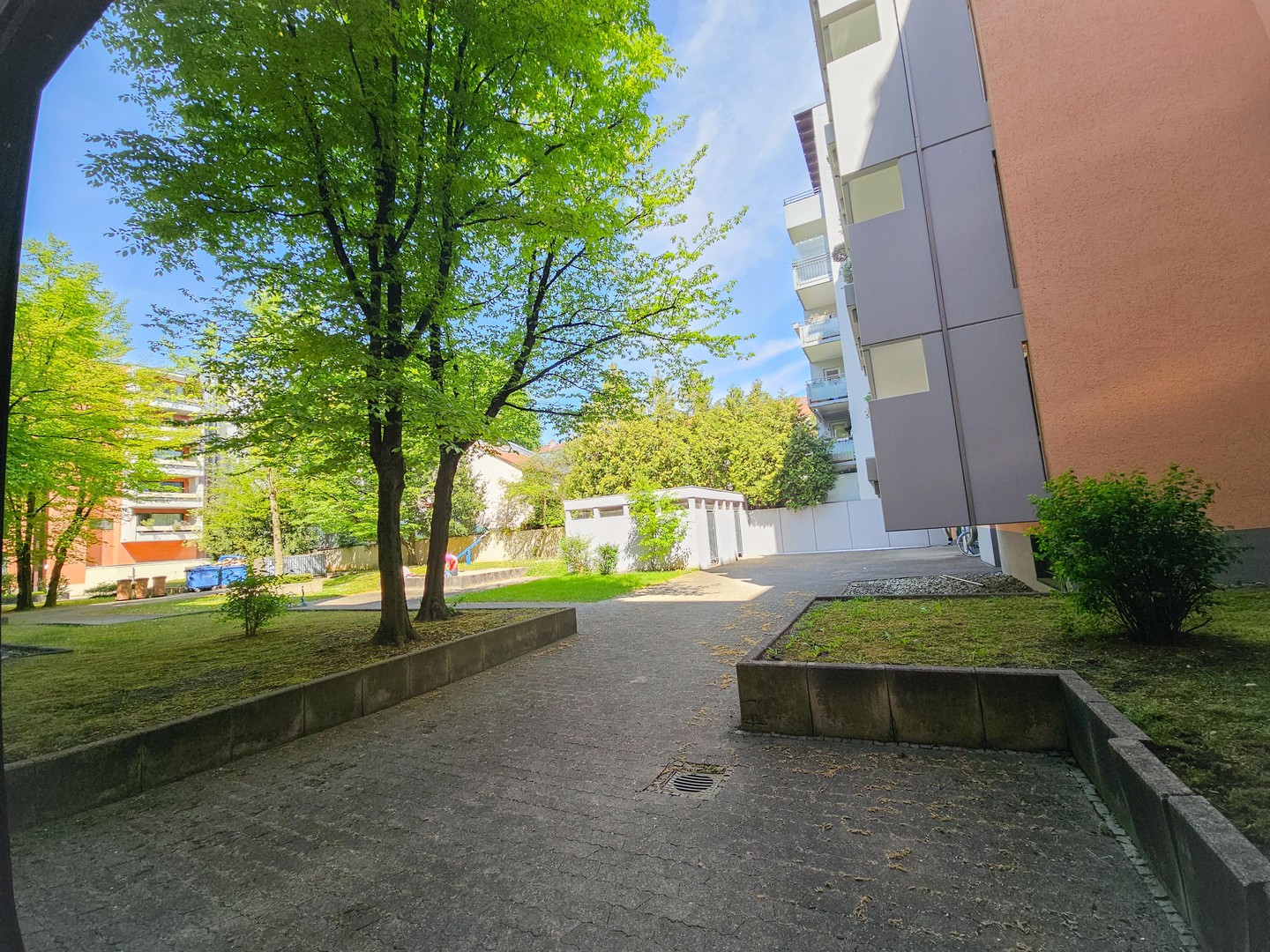 Provisionsfreie 3-Zi-Wohnung- Renoviert mit Südbalkon in der Herzogstrasse – München – Vorschaubild 23