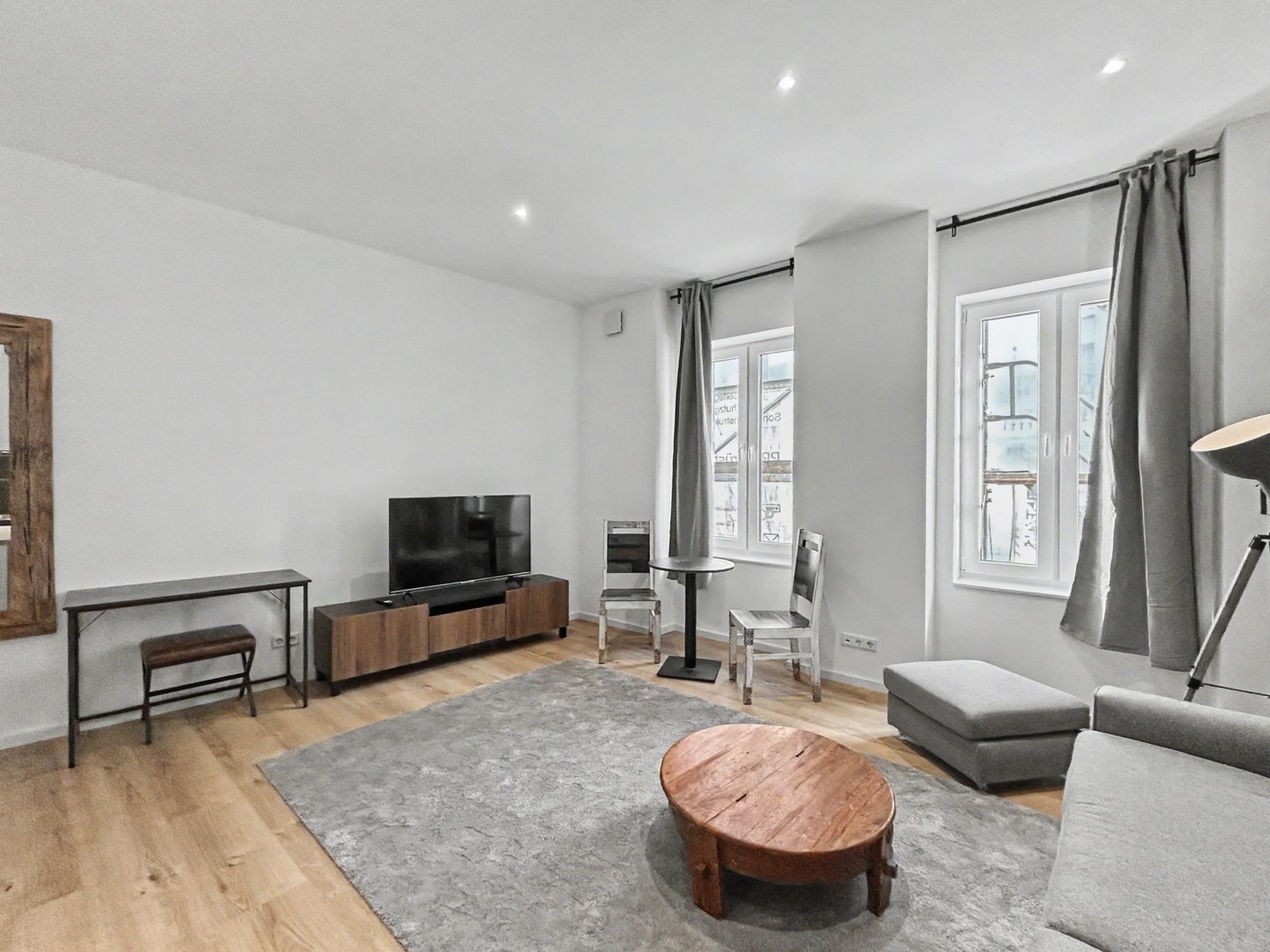 Exklusiv möbliert im Kunibertsviertel: kernsaniertes City-Apartment nahe Dom und Rhein – Köln – Vorschaubild 3