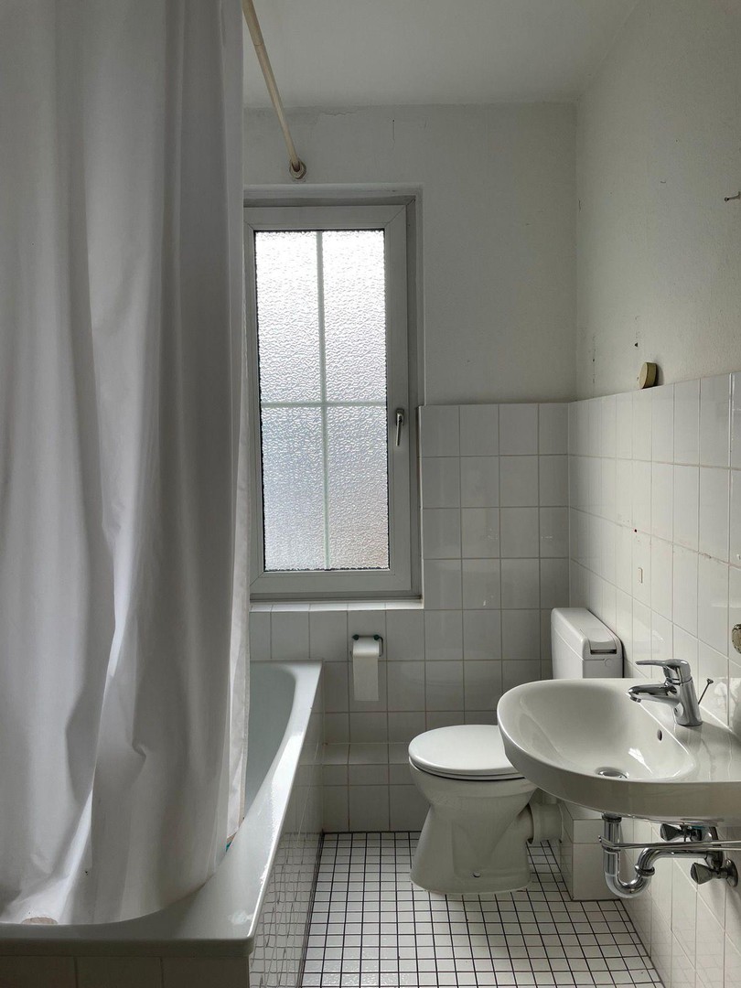 Altbauperle direkt am Hofgarten – bezugsfrei mit Balkon in Bestlage Düsseldorf – Düsseldorf – Vorschaubild 7