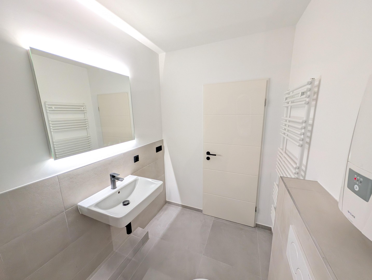 PROVISIONSFREI | Erstbezug nach Sanierung: 3-Zimmer-Wohnung mit 2 Balkonen & Tiefgaragenstellplatz – Hamburg – Vorschaubild 14