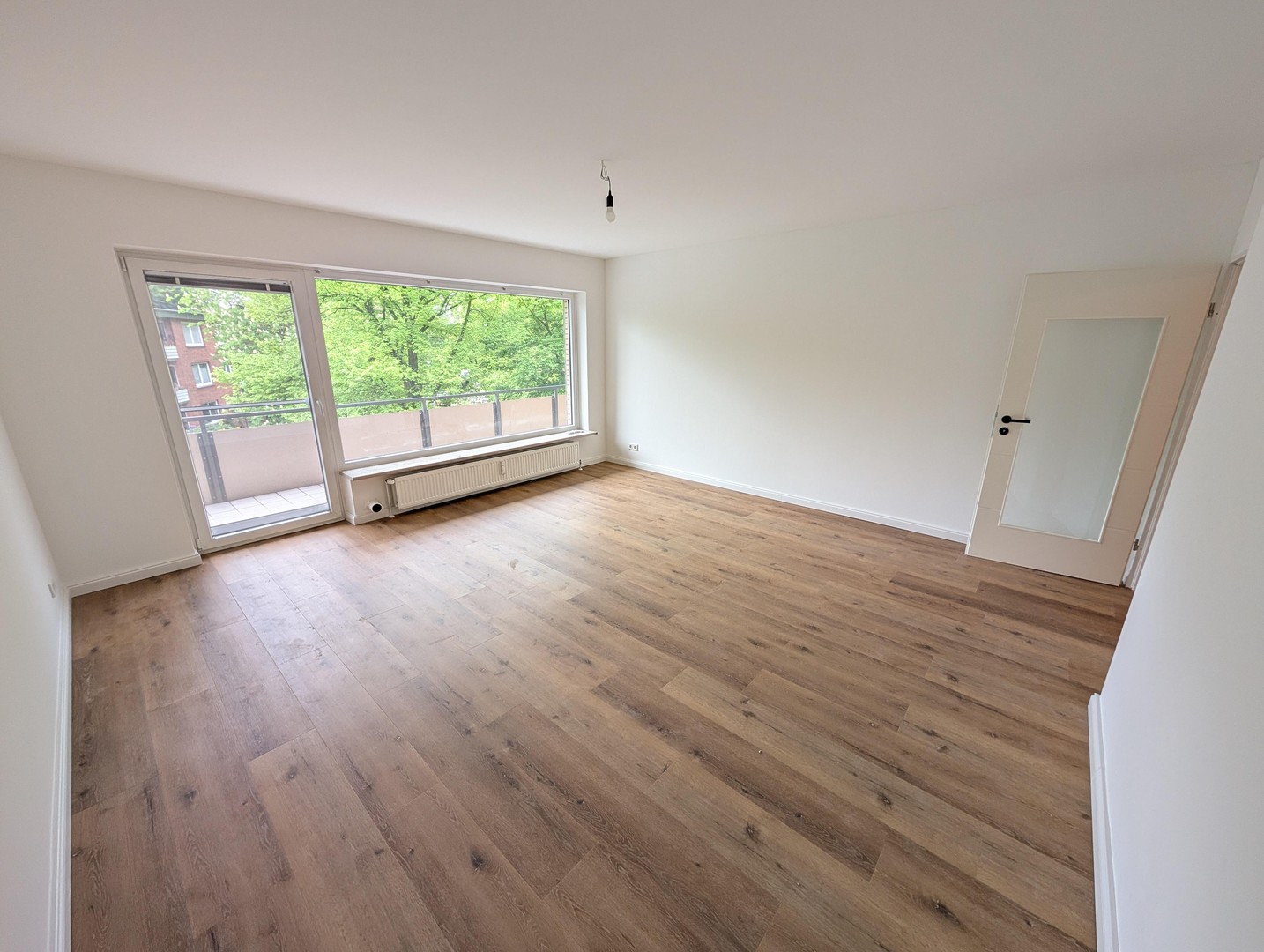 PROVISIONSFREI | Erstbezug nach Sanierung: 3-Zimmer-Wohnung mit 2 Balkonen & Tiefgaragenstellplatz – Hamburg – Vorschaubild 22