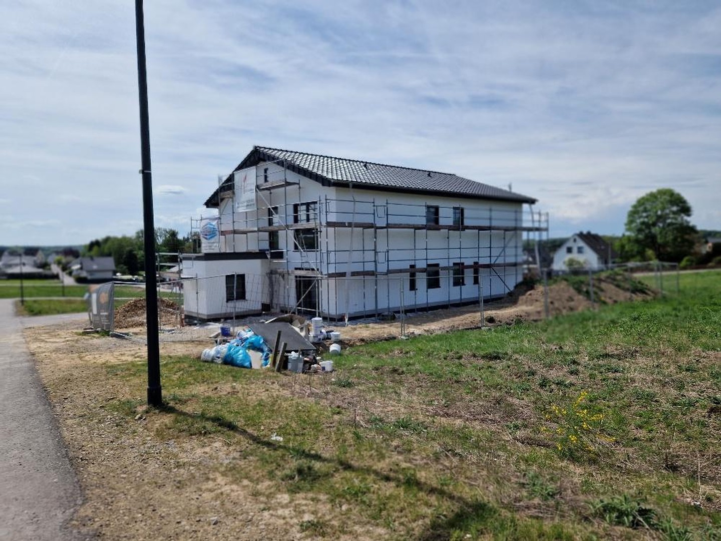 Neubau- Erstbezug-Doppelhaushälfte – Waldbröl – Bild 1 von 4