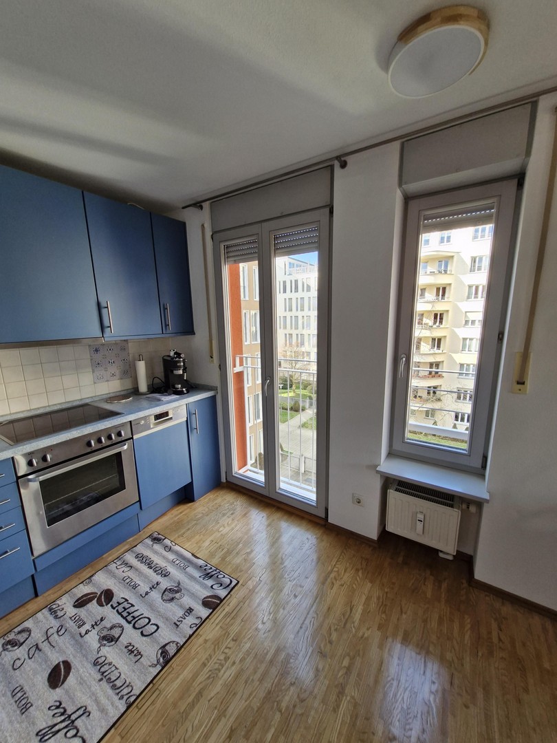 Schöne möblierte 2-Zimmer-Wohnung mit 1 großen Balkon in der Schwanthalerhöhe – München – Vorschaubild 9