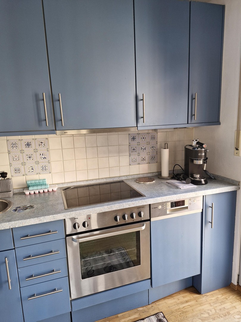 Schöne möblierte 2-Zimmer-Wohnung mit 1 großen Balkon in der Schwanthalerhöhe – München – Vorschaubild 10