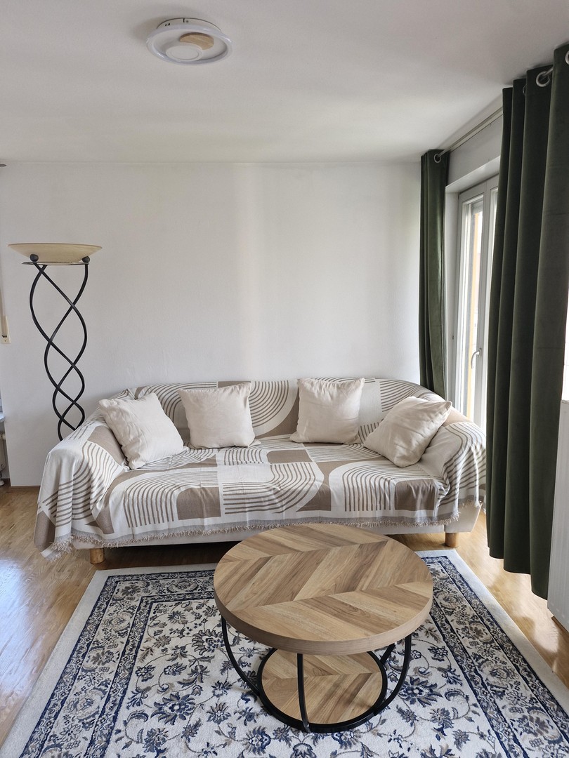 Schöne möblierte 2-Zimmer-Wohnung mit 1 großen Balkon in der Schwanthalerhöhe – München – Vorschaubild 15