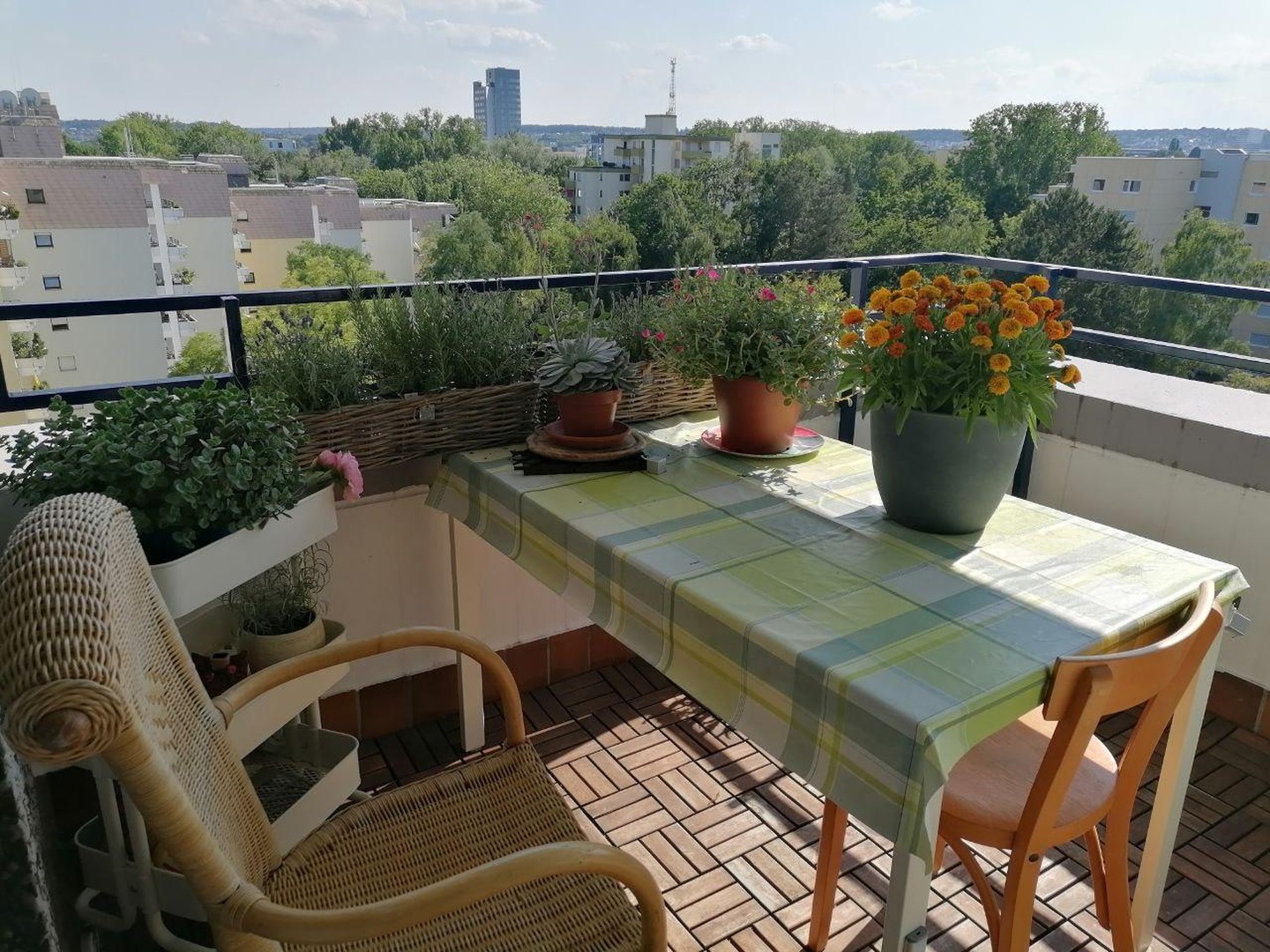 Stilvolle 3,5-Zimmer Penthousewohnung (ca. 95 m²) in Stuttgart-Möhringen