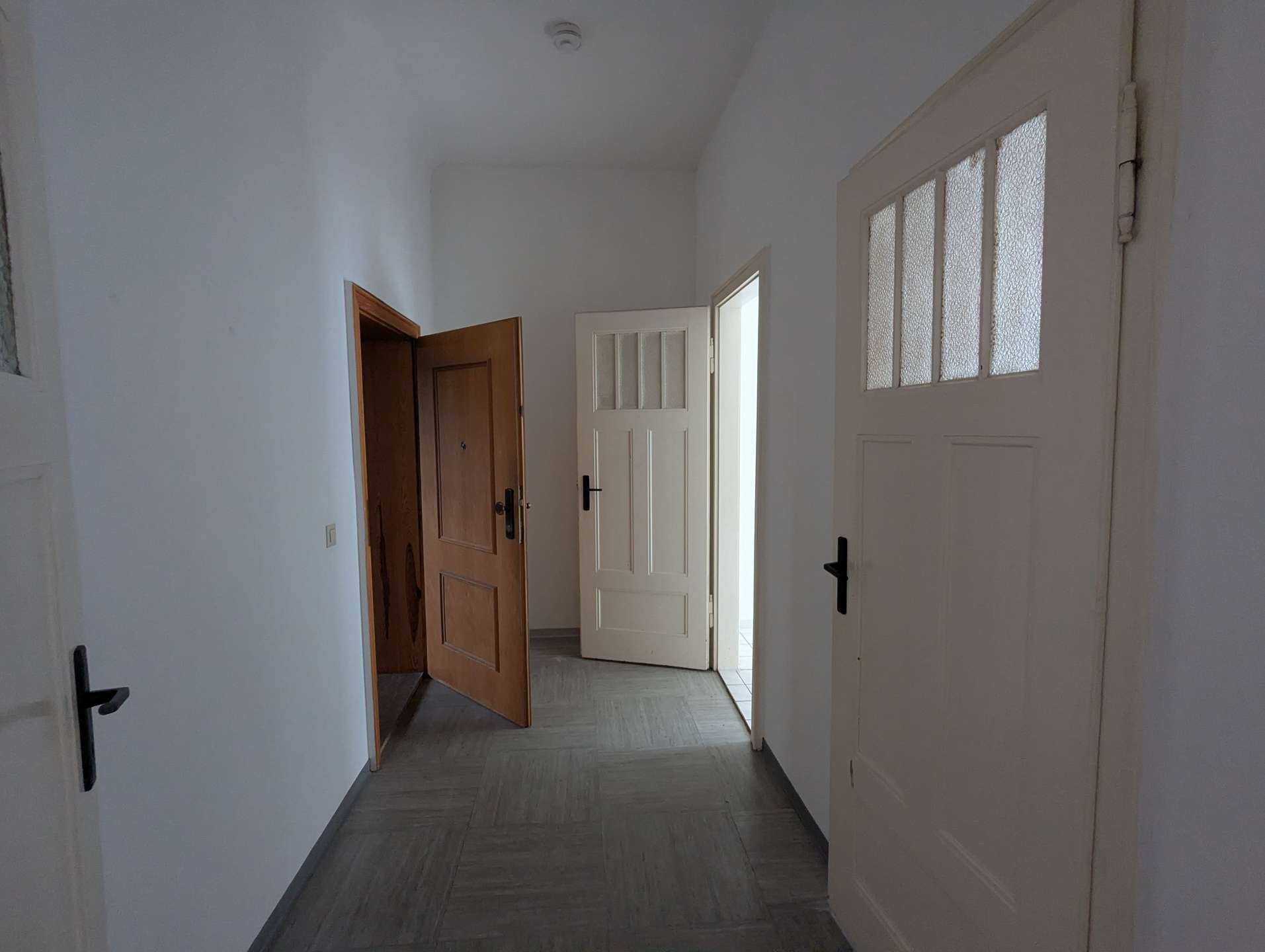 Charmante leerstehende Einzimmerwohnung in der beliebten Südvorstadt – Leipzig – Vorschaubild 4