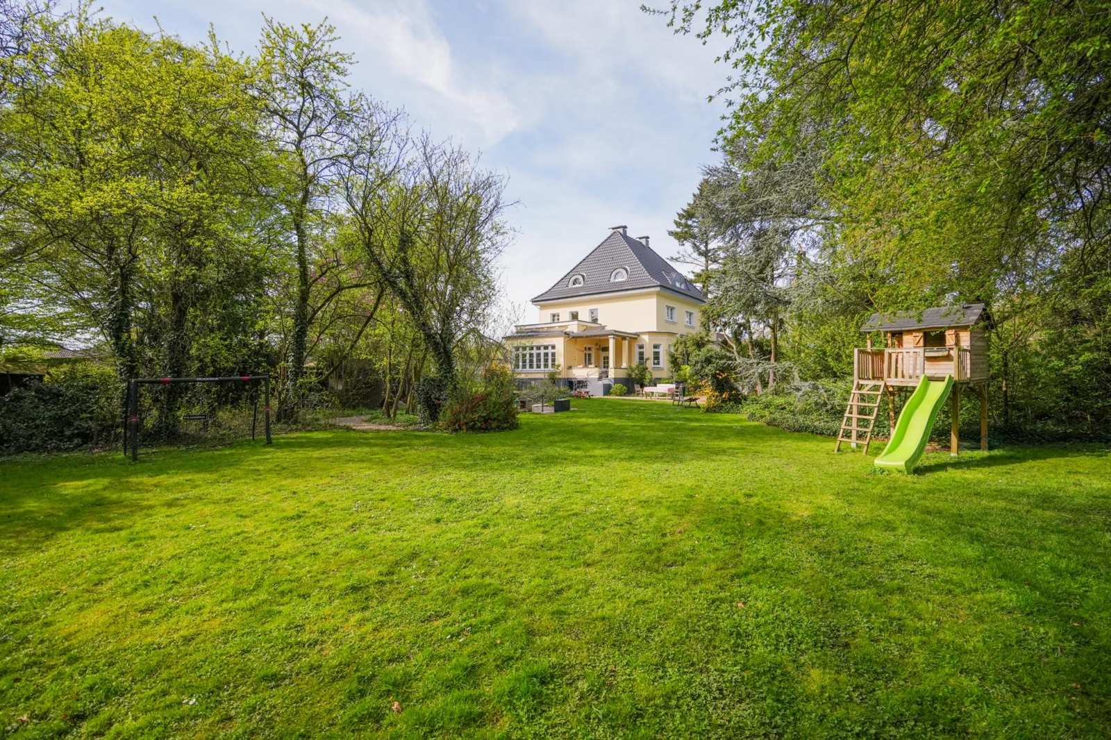 Ein seltenes Juwel - freistehende, neoklassizistische Villa in Rheinberg mit großem Grundstück – Rheinberg – Vorschaubild 48