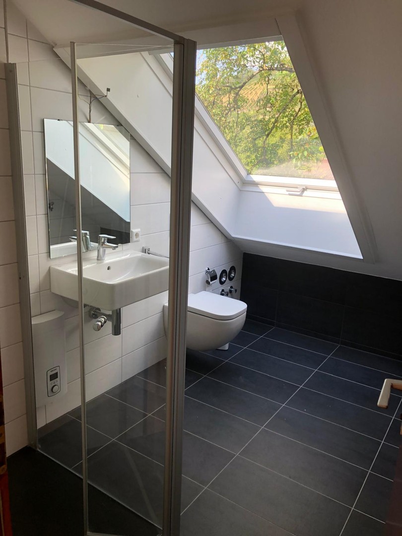 Exklusives Einfamilienhaus mit großem Garten & Pool in Karlsruhe-Durlach (Geigersberg) zu vermieten – Karlsruhe – Vorschaubild 15