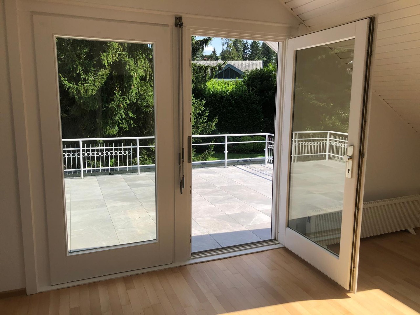 Exklusives Einfamilienhaus mit großem Garten & Pool in Karlsruhe-Durlach (Geigersberg) zu vermieten – Karlsruhe – Vorschaubild 17