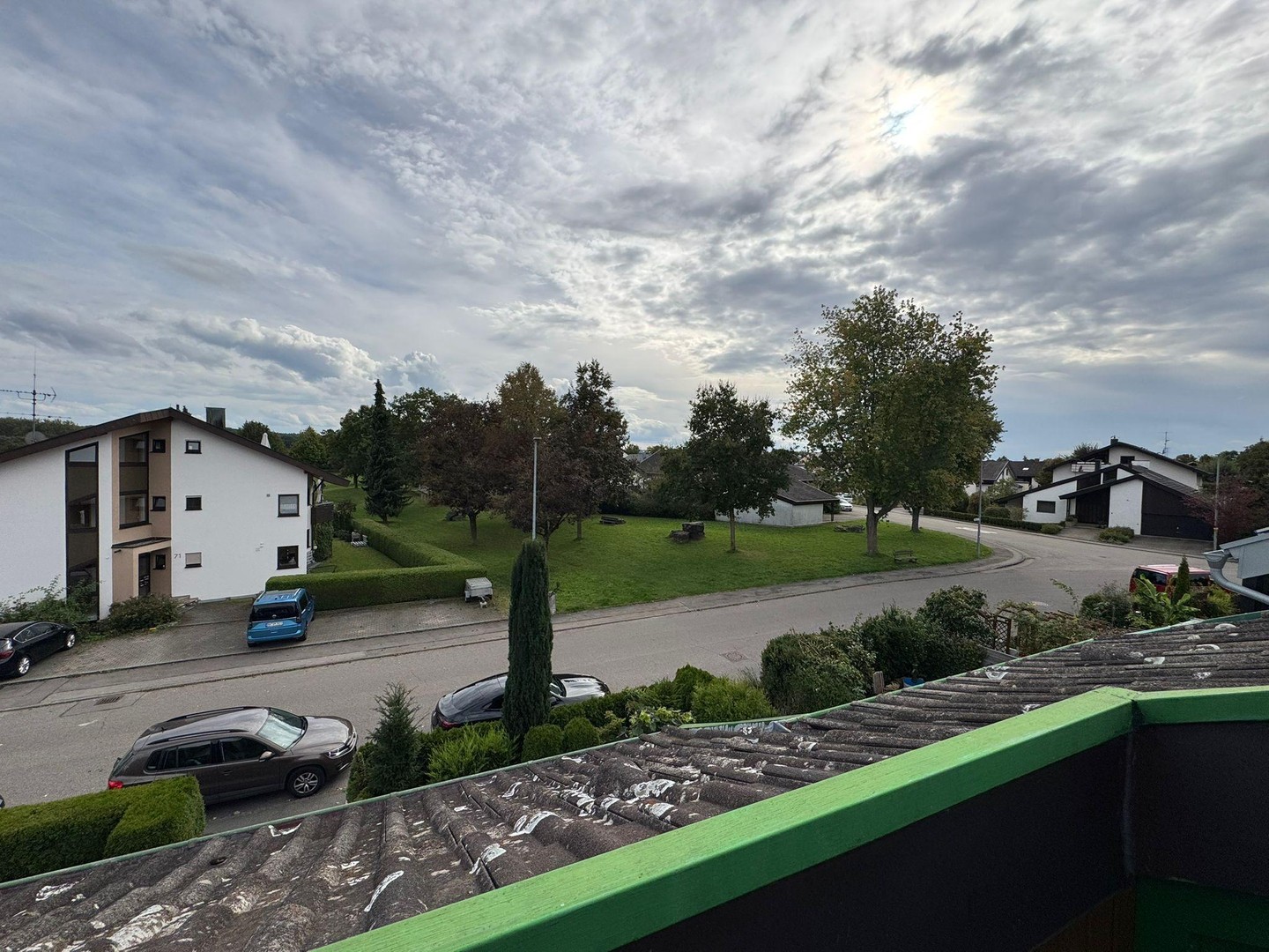 bg