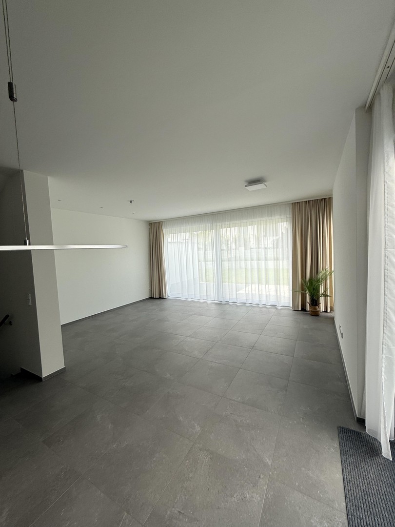 Hochwertiges Architekten - Einfamilienhaus 6-Zimmer mit EBK in Bad Homburg KFW 55 – Bad Homburg – Vorschaubild 13