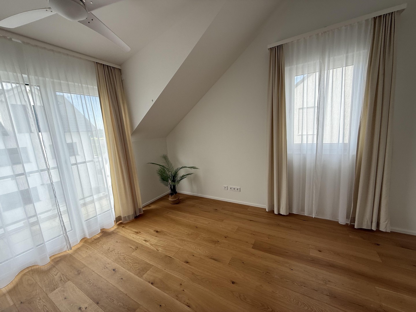 Hochwertiges Architekten - Einfamilienhaus 6-Zimmer mit EBK in Bad Homburg KFW 55 – Bad Homburg – Vorschaubild 31