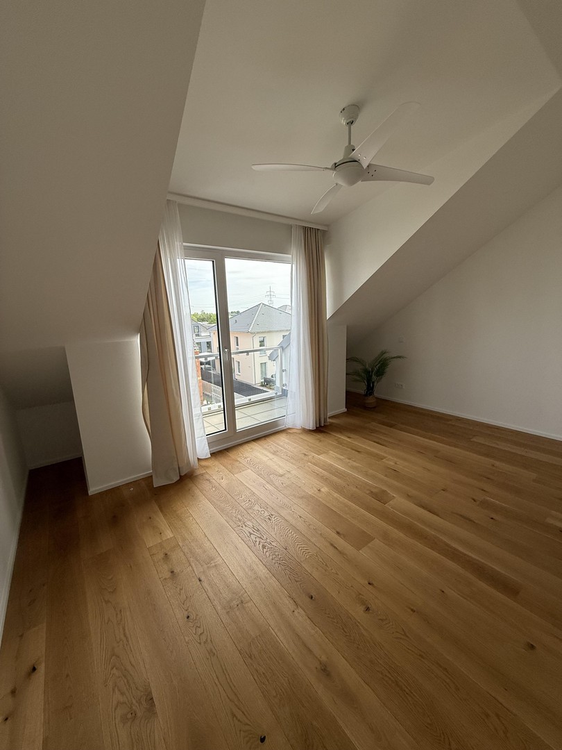Hochwertiges Architekten - Einfamilienhaus 6-Zimmer mit EBK in Bad Homburg KFW 55 – Bad Homburg – Vorschaubild 38