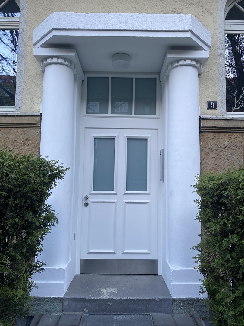 Stilvolles Wohnen mit historischem Charme im Altbau – Düsseldorf – Vorschaubild 3