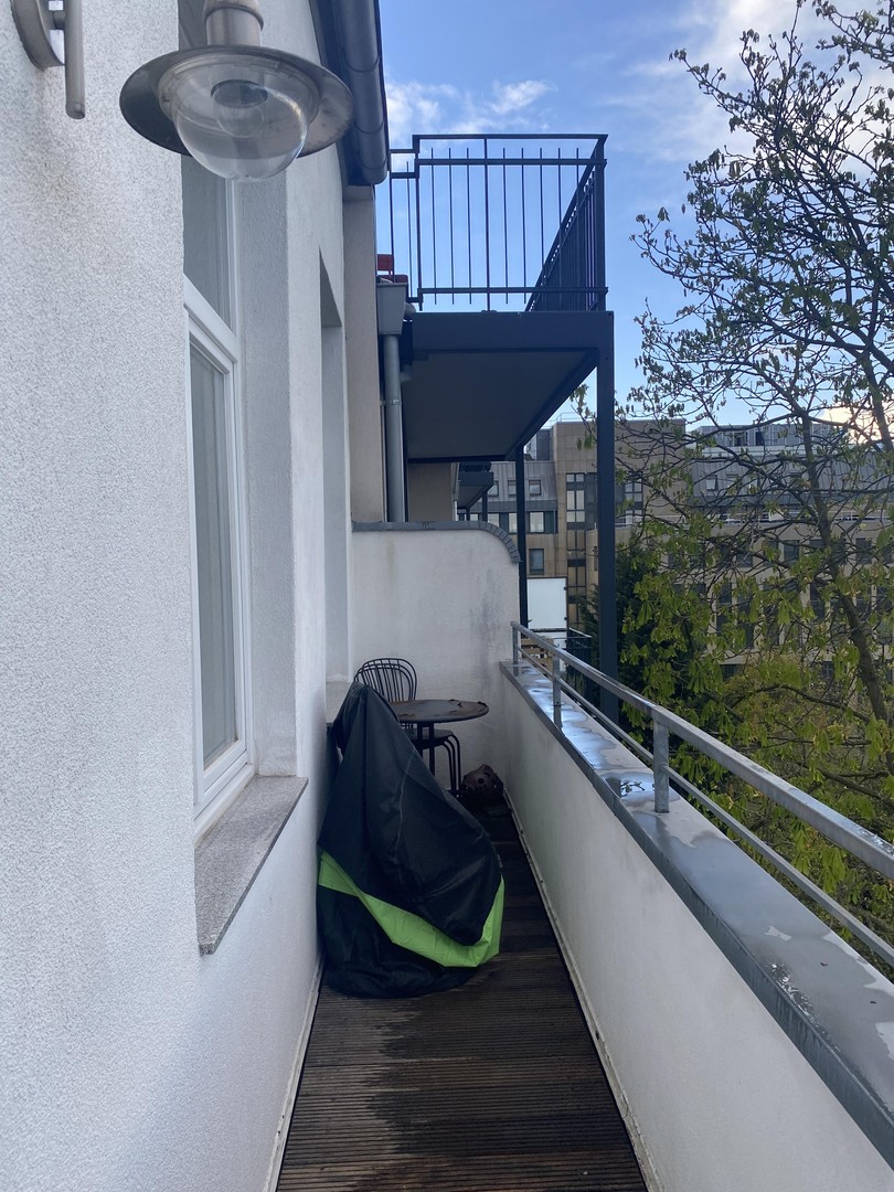 Stilvolles Wohnen mit historischem Charme im Altbau – Düsseldorf – Vorschaubild 17