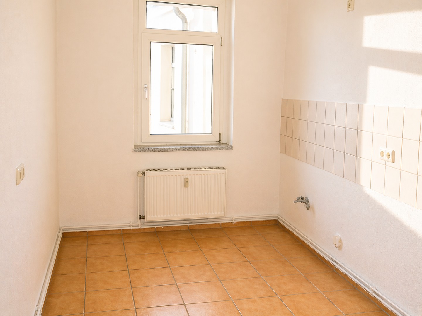 Helle, schöne und gut geschnittene 2-Z-Wohnung mit EBK und ohne Provision – Leipzig – Vorschaubild 4