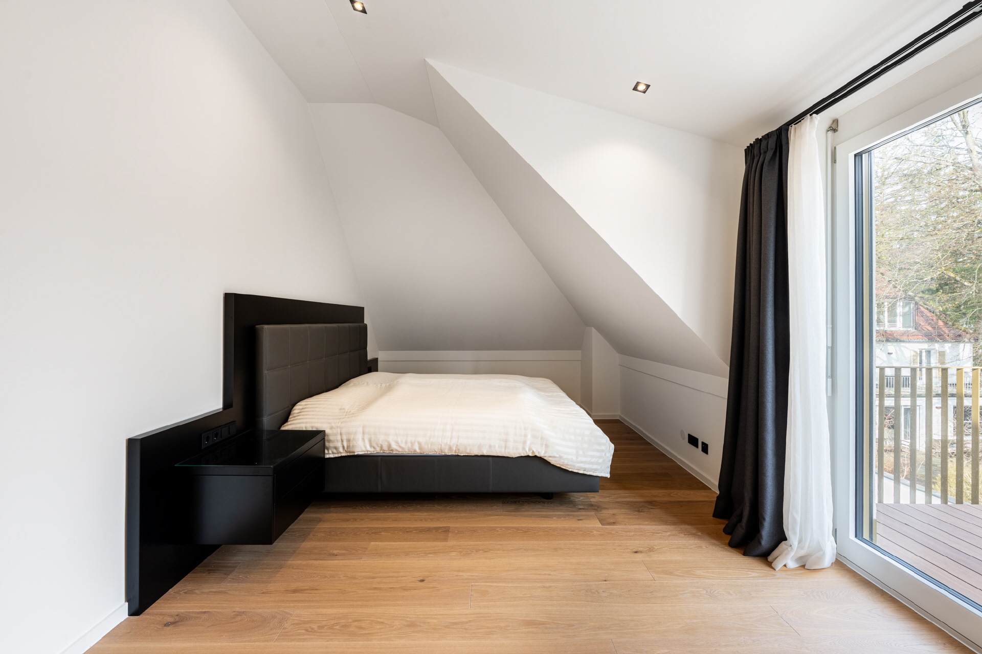 AIGNER - Erstbezug! Exklusives Penthouse: Design-Highlight in Bestlage Harlaching – München – Vorschaubild 6