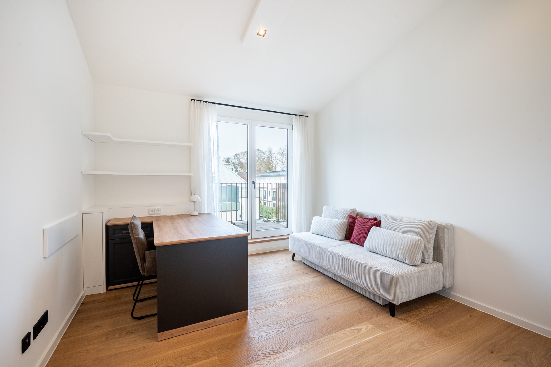 AIGNER - Erstbezug! Exklusives Penthouse: Design-Highlight in Bestlage Harlaching – München – Vorschaubild 8