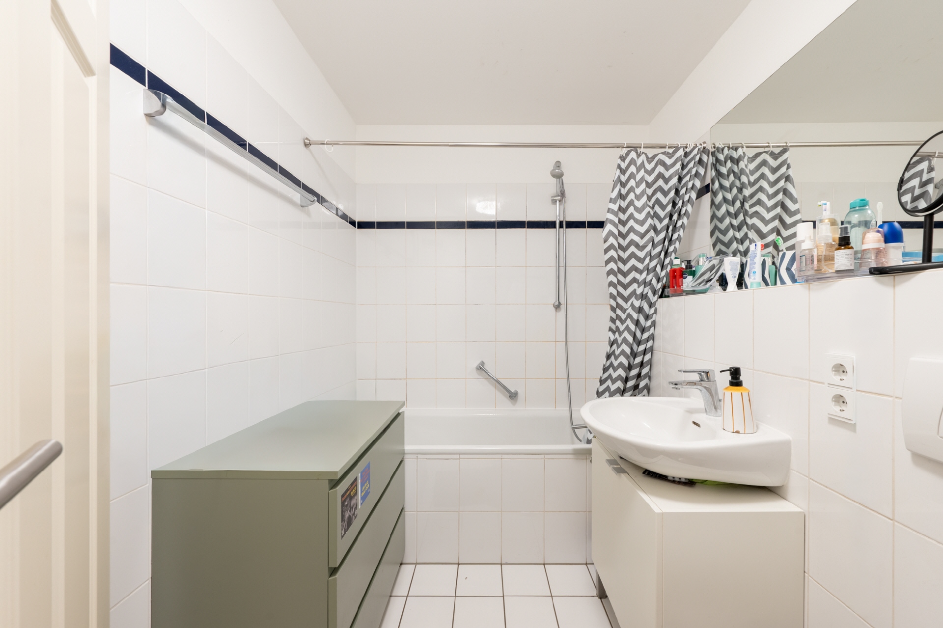 AIGNER - Moderne 2-Zimmer-Wohnung mit Westbalkon in der Maxvorstadt – München – Vorschaubild 6