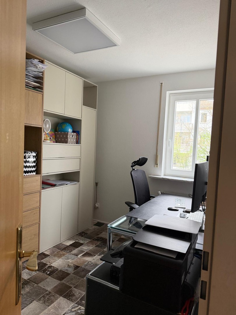 Charmantes Reihenmittelhaus fußläufig Angerlohe mit 5 Zimmern in München-Untermenzing – München – Vorschaubild 3