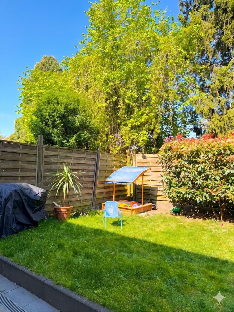 Exklusiv saniertes Gartenhaus ca. 150qm WFL, 3 Schlafzimmer, schöne Terrasse etc. – Mönchengladbach – Vorschaubild 9