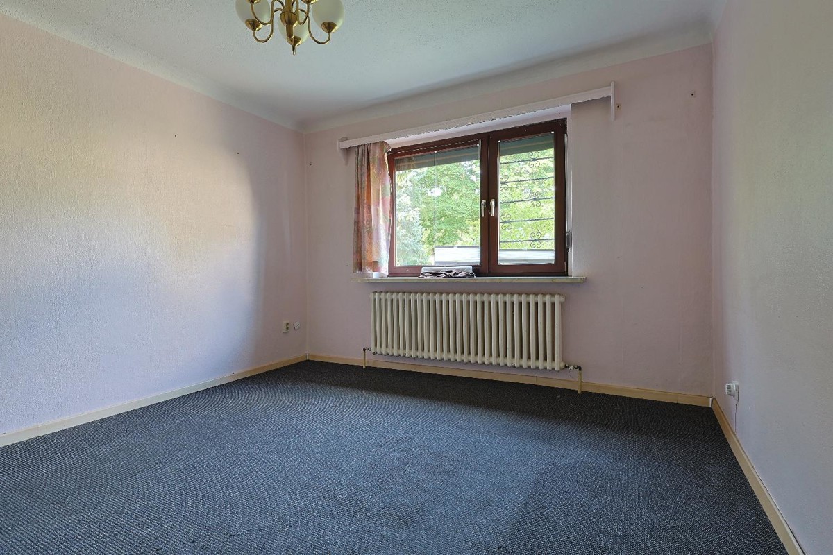 Attraktives Zweifamilienhaus in Lichtenrade auf großzügigem Grundstück – Berlin / Lichtenrade – Vorschaubild 4