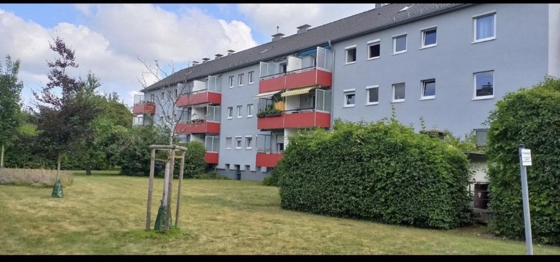 Möblierte 3-Zimmer-Wohnung mit Balkon & Parkplatz – Düsseldorf – Vorschaubild 5