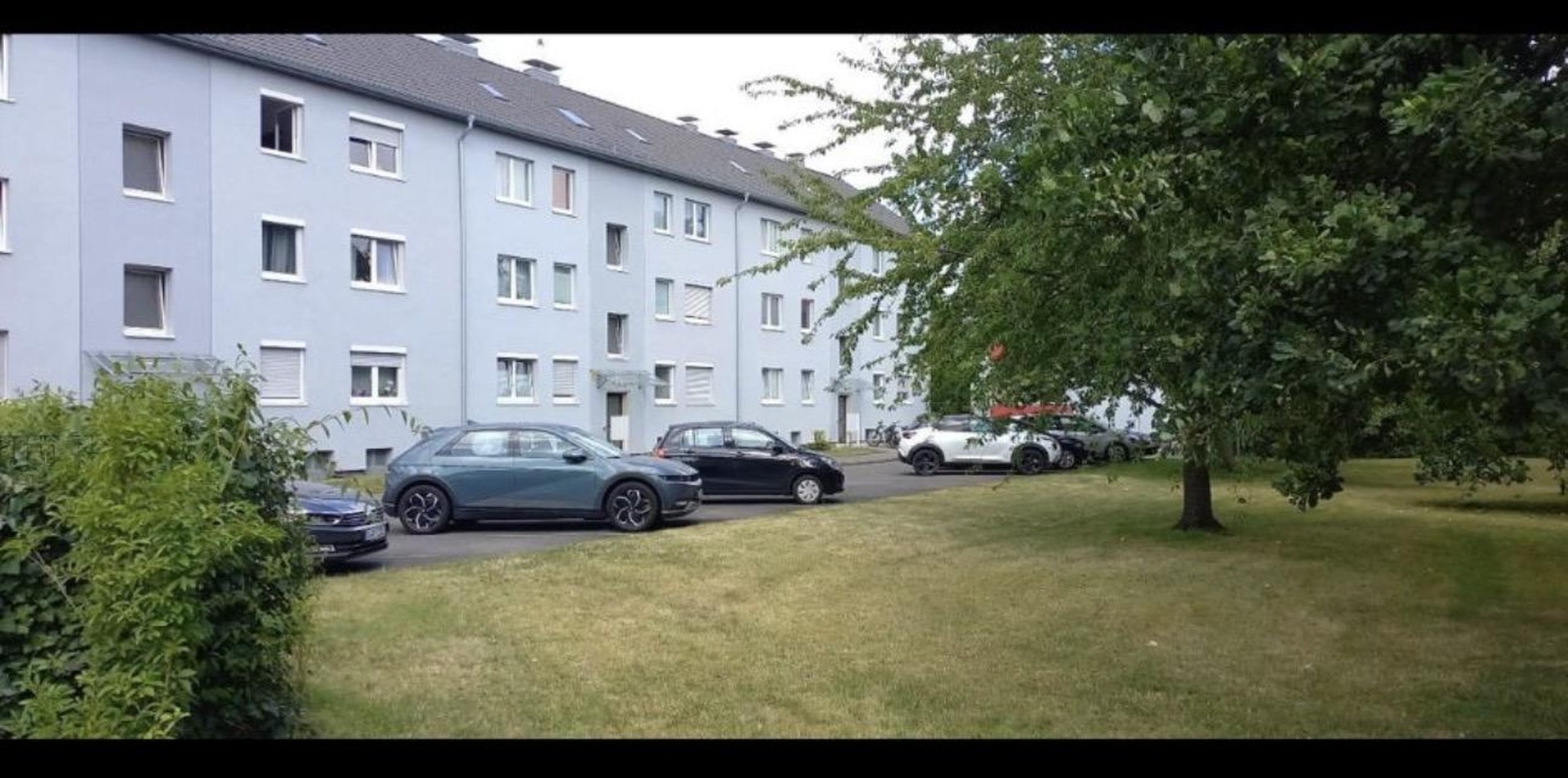Möblierte 3-Zimmer-Wohnung mit Balkon & Parkplatz – Düsseldorf – Vorschaubild 6