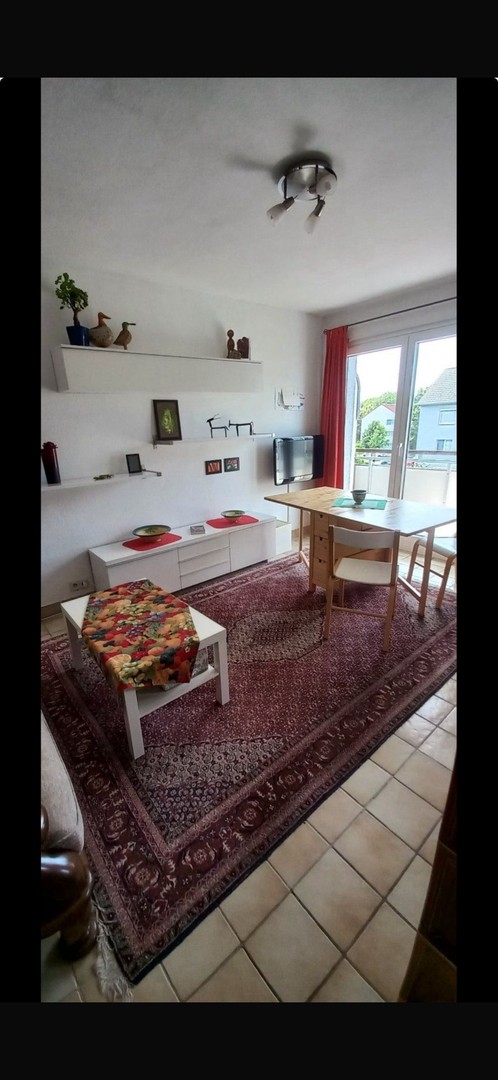 Möblierte 3-Zimmer-Wohnung mit Balkon & Parkplatz – Düsseldorf – Vorschaubild 8