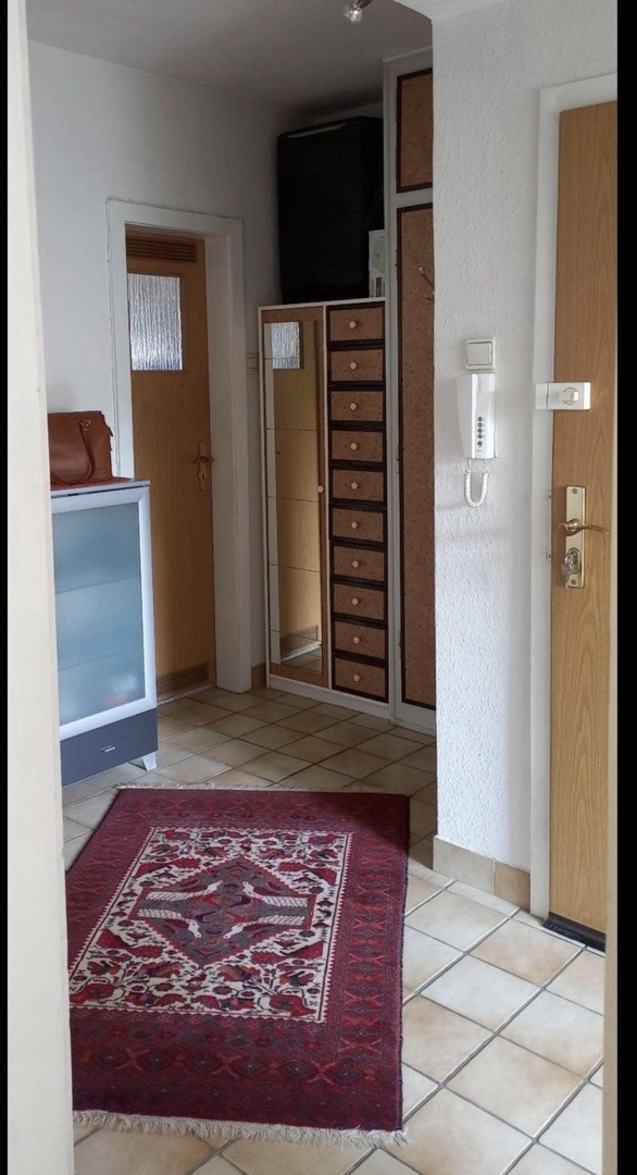 Möblierte 3-Zimmer-Wohnung mit Balkon & Parkplatz – Düsseldorf – Vorschaubild 12