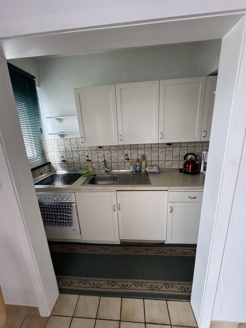 Möblierte 3-Zimmer-Wohnung mit Balkon & Parkplatz – Düsseldorf – Vorschaubild 18