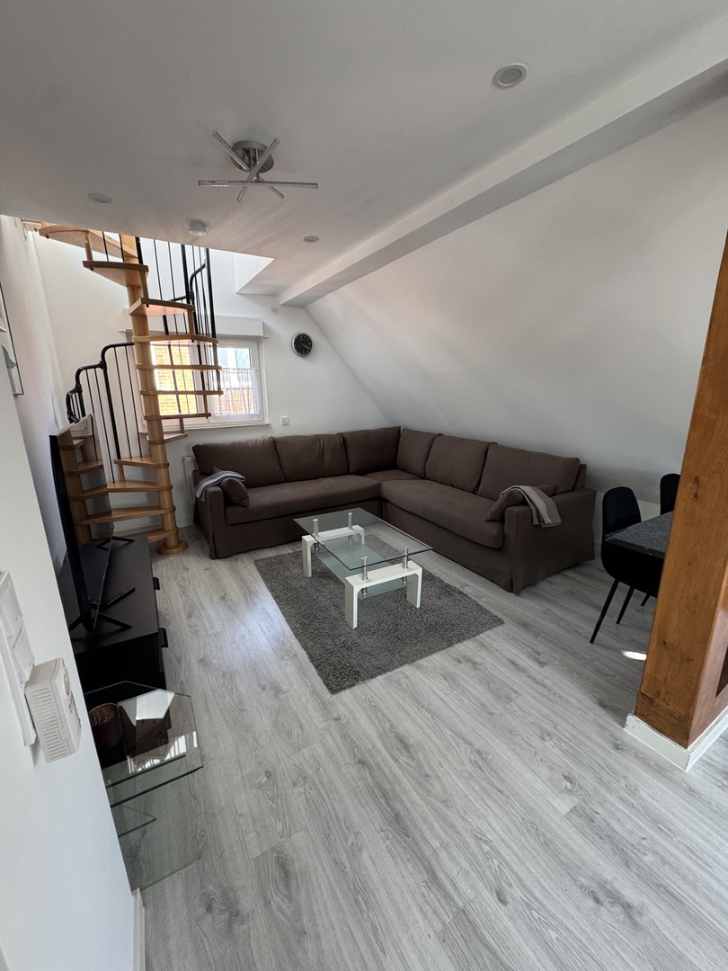 Möblierte 3-Zimmer-Wohnung mit Balkon und kostenlosen Parkplätzen – Düsseldorf – Vorschaubild 14