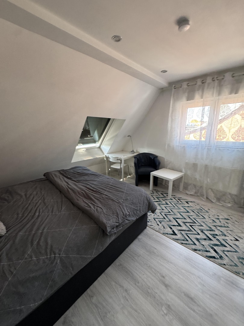 Möblierte 3-Zimmer-Wohnung mit Balkon und kostenlosen Parkplätzen – Düsseldorf – Vorschaubild 18