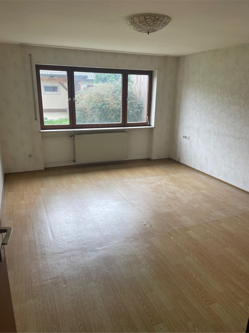 Ein-/Zweifamilienhaus mit Einzelgarage in zentraler Lage von Crailsheim zu verkaufen – Crailsheim – Vorschaubild 9