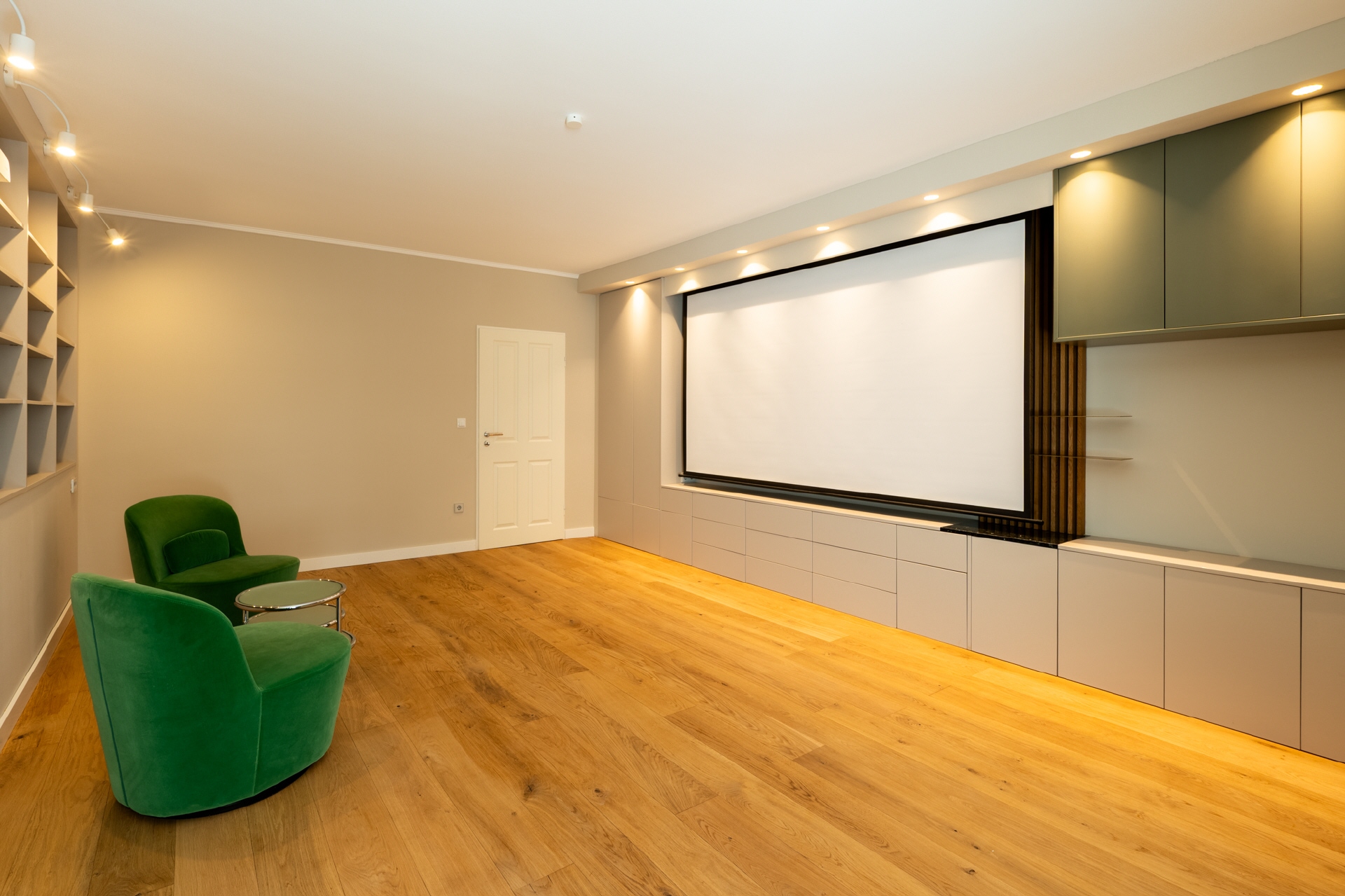 AIGNER - Wohnen auf höchstem Niveau: Designer 4-Zimmer-Wohnung mit außergewöhnlicher Ausstattung