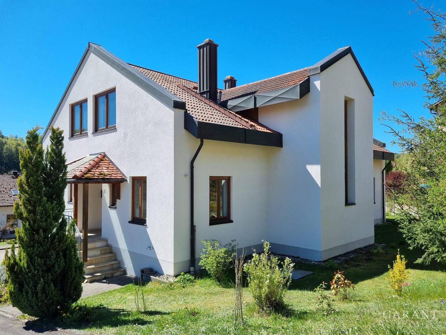 Großzüges Einfamilienhaus mit Einliegerwohnung – Titting – Vorschaubild 2