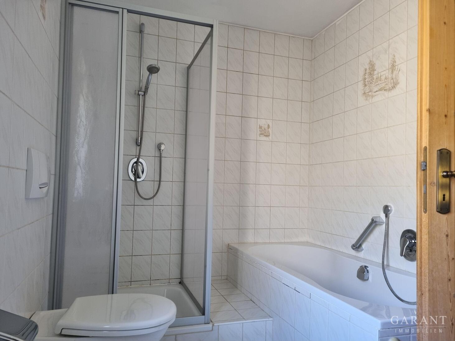 Großzüges Einfamilienhaus mit Einliegerwohnung – Titting – Vorschaubild 13