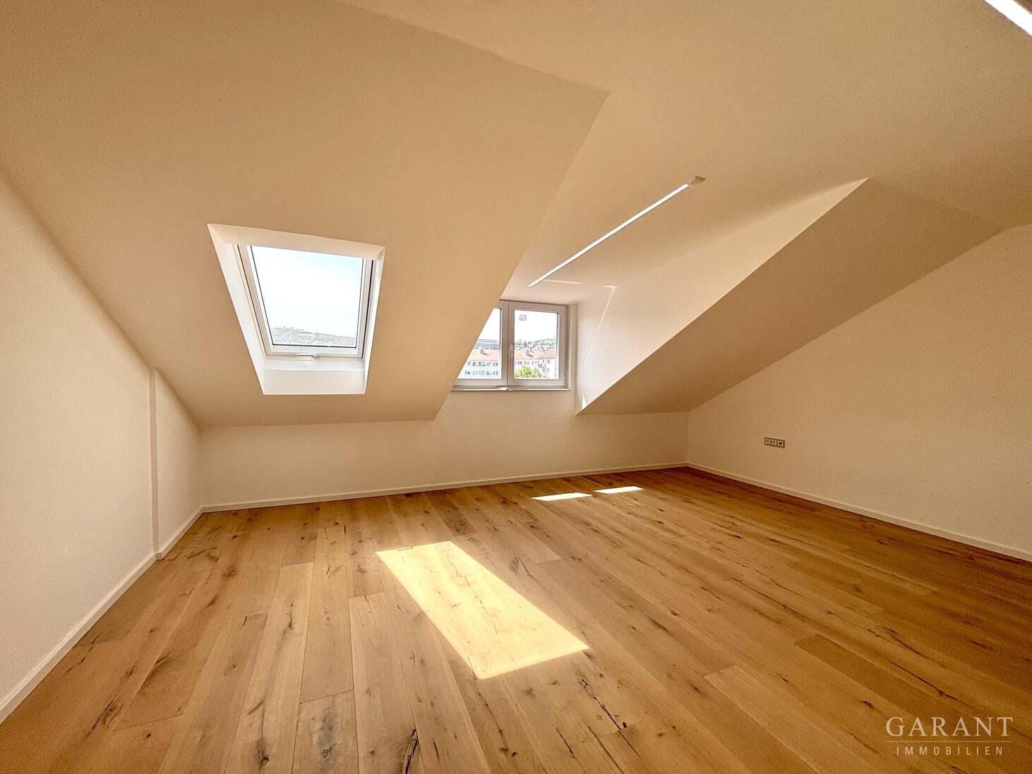 Exklusive Dachgeschoss-Wohnung in Stuttgart-West – Stuttgart – Vorschaubild 9