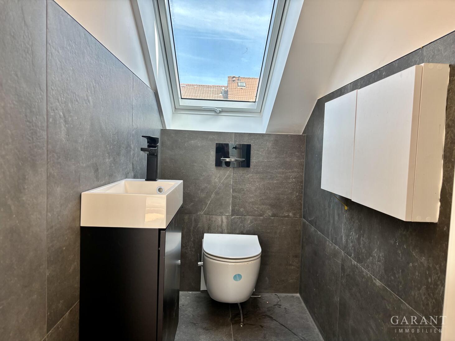 Exklusive Dachgeschoss-Wohnung in Stuttgart-West – Stuttgart – Vorschaubild 12